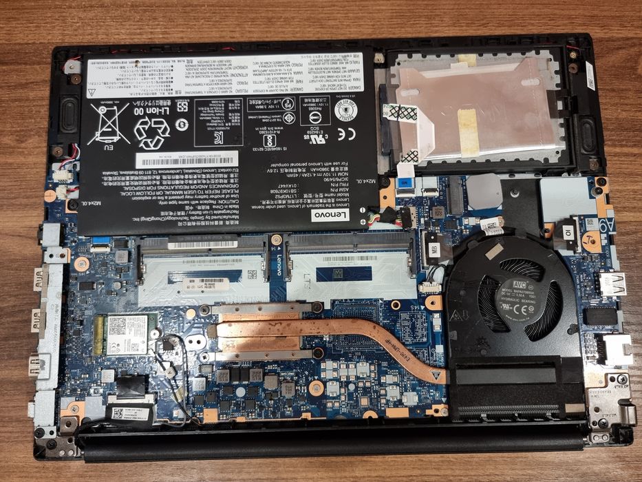 Lenovo ThinkPad E490 i3-8145u / 0gb RAM / 0gb SSD
