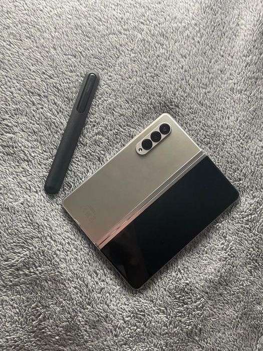 Samsung Galaxy Z Fold3 + Rysik