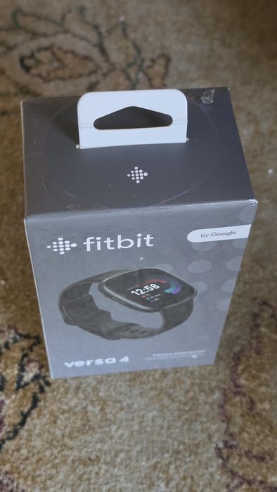 Smartwatch Fitbit Versa 4 (by Google)