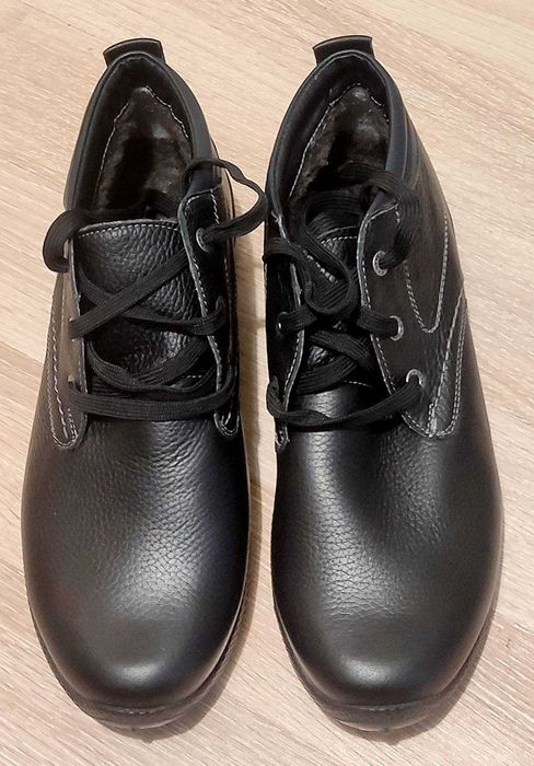Buty zimowe, skórzane, nowy. Rozmiar 44-45.