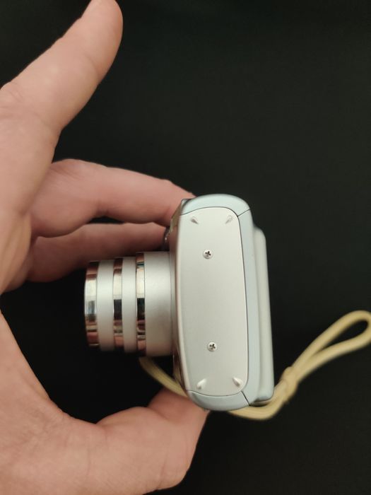 Canon Ixus 970 IS Aluminum Japan Вінтажна Мильниця фотоапарат