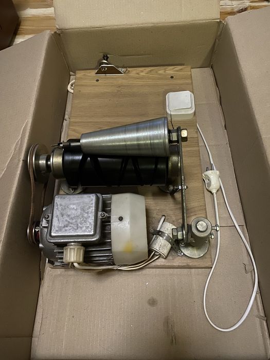 Моталка електрична для пряжі , перемотка ниток