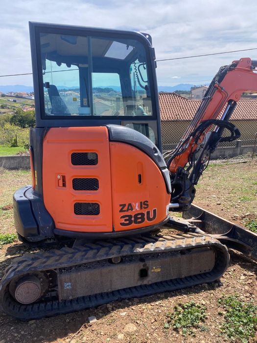 Mini giratoria Hitachi zx38
