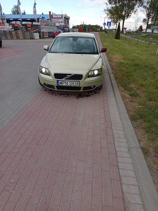 Volvo S40