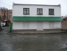 Продаж 2-поверхової комерційної будівлі 250 м² в Умані (вул. Квітуча / Інтернаціоналістів)