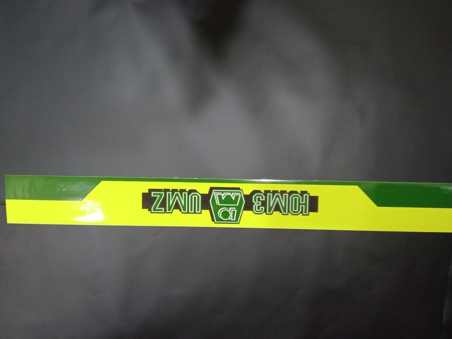 Наклейки на трактор ЮМЗ лобовое солнцезащитная полоса