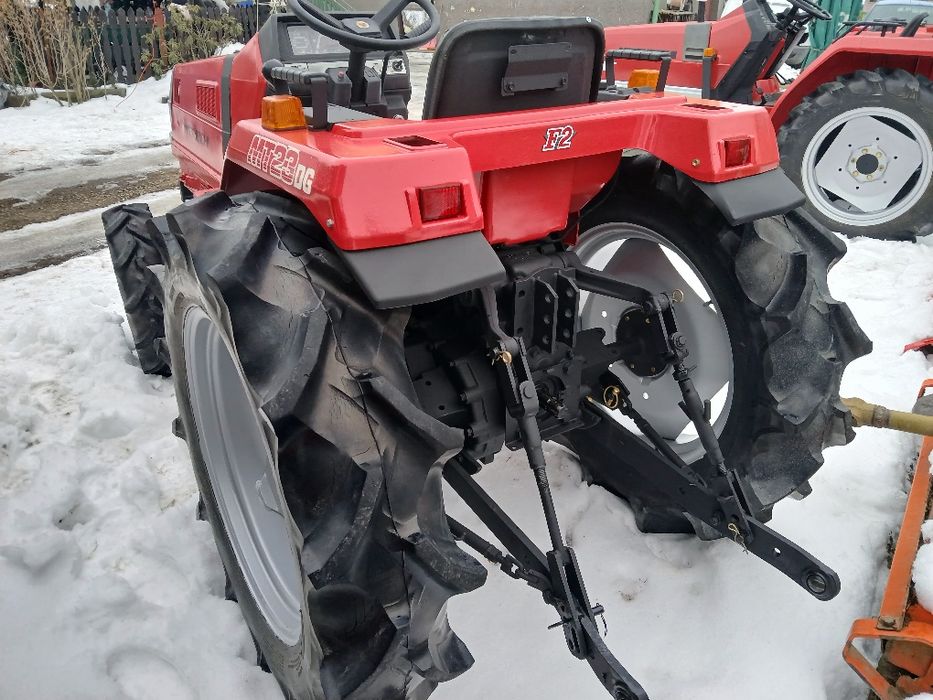 Japoński traktor mitsubishi 4x4 4cylindrowy