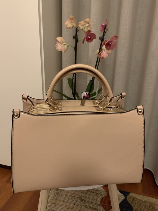 Carteira pouco usada