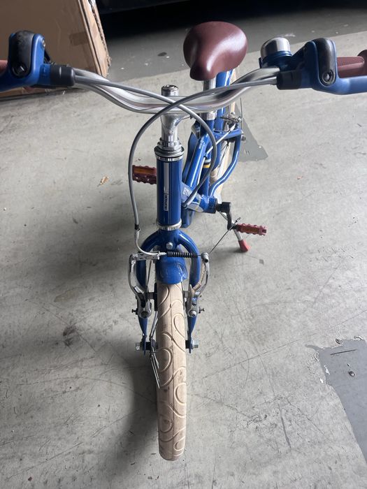 Vendo bicicleta B'Twin, modelo 900 Alu City com rodas de 16