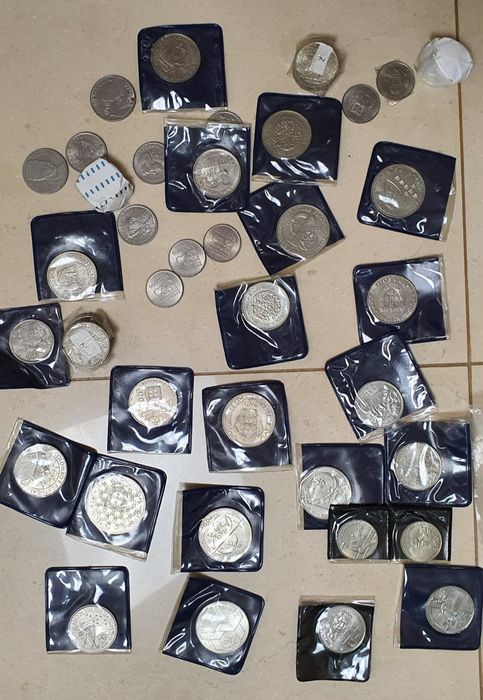 Coleção de Moedas e Notas Antigas – Lote Completo