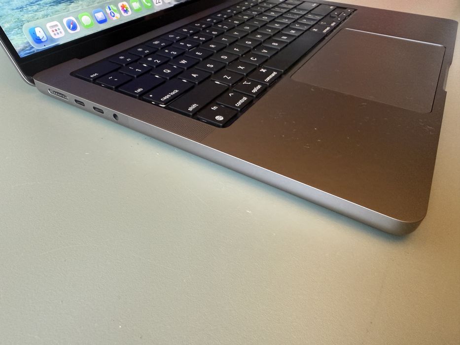 Apple Macbook M1 Pro 14” 2021