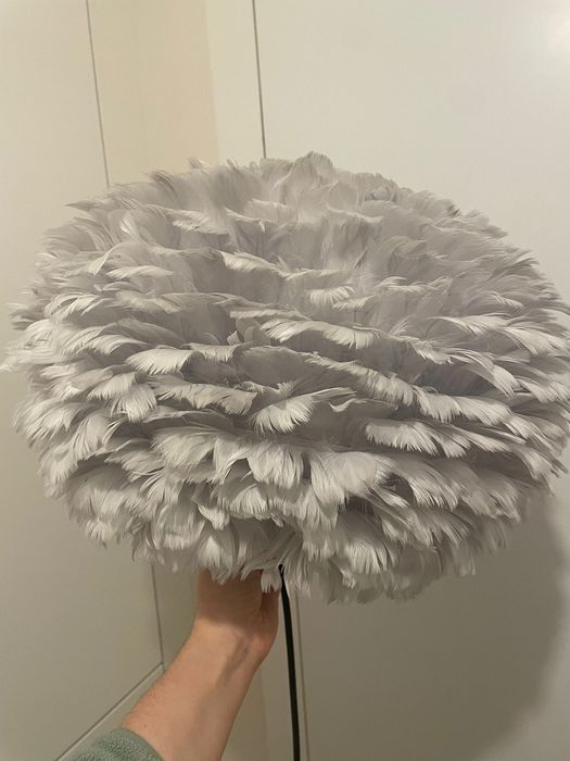 Lampa UMAGE Eos z naturalnych gęsich piór