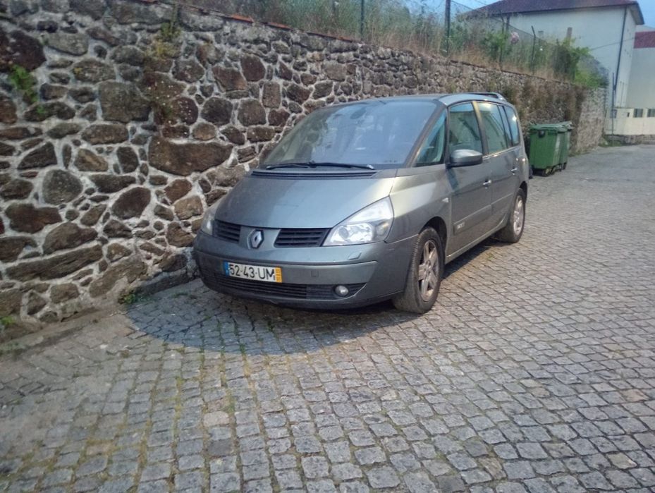 Carrinha  GPL sete lugares Renault Espace