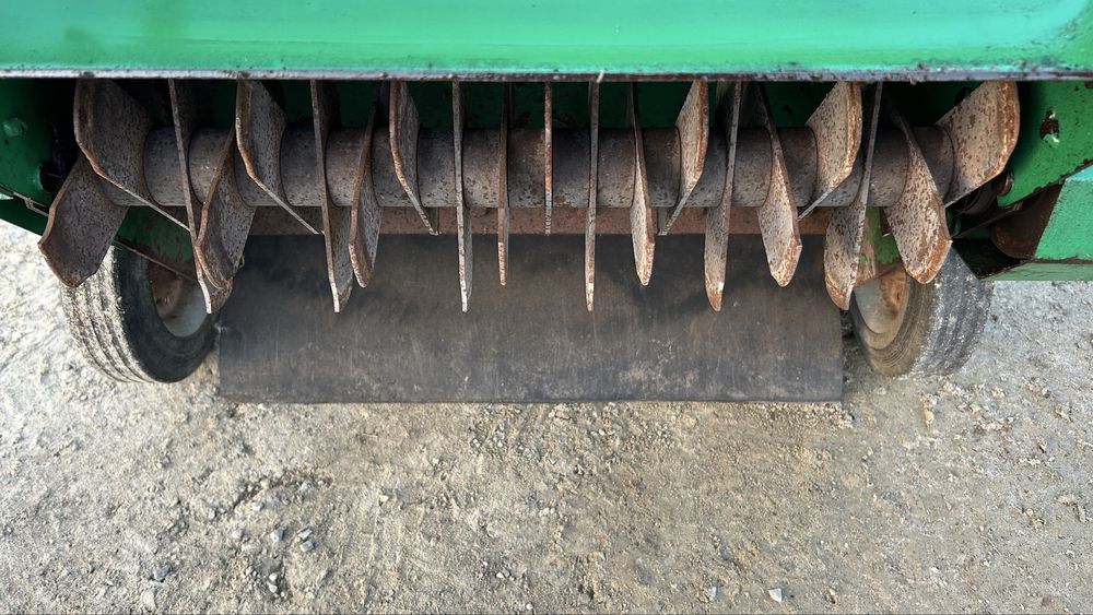 Wertykulator spalinowy do trawy