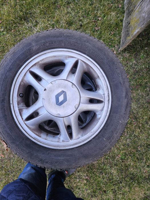 Alufelgi Renault clio z oponami