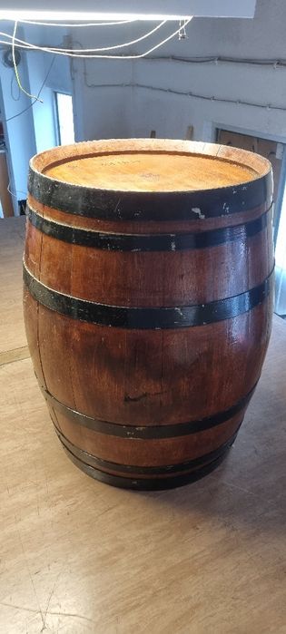 Tonel de maneira  antigo