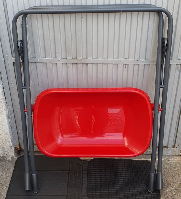 Muda fraldas com banheira portátil