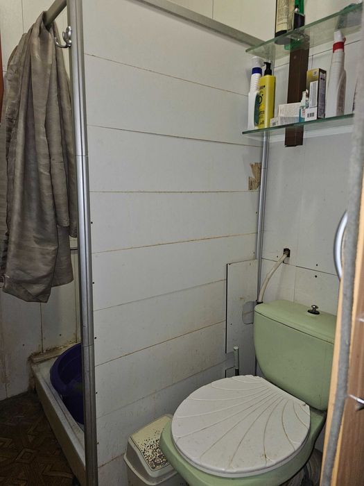 Продаж 2 к. квартири ЮЖД