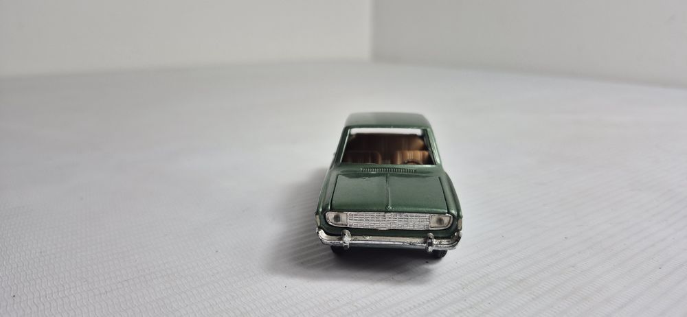 Klasyk Kolekcjonerski: Politoys-M N.519 – Ford Taunus 20M TS