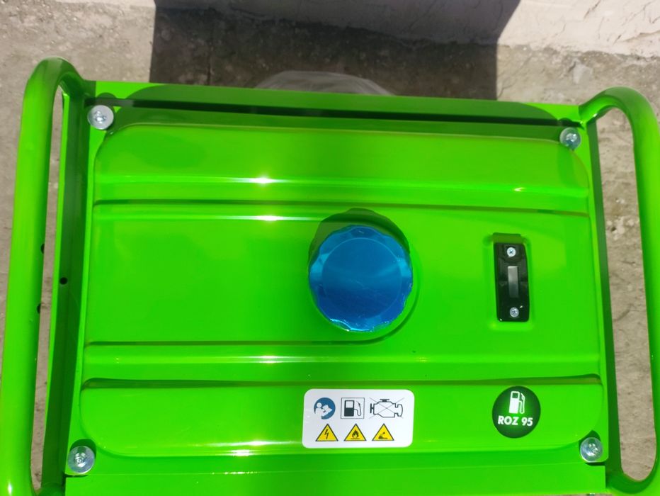 Генератор Zipper ZI-STE2800.