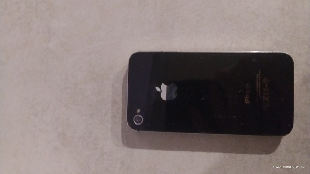 iPhone 4c в ідеальному стані