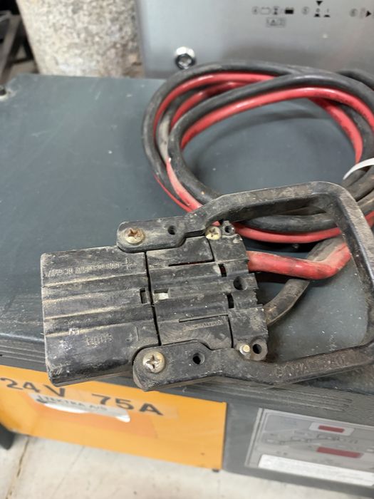 Prostownik still stilltronic s 24v 75 ah trakcyjny