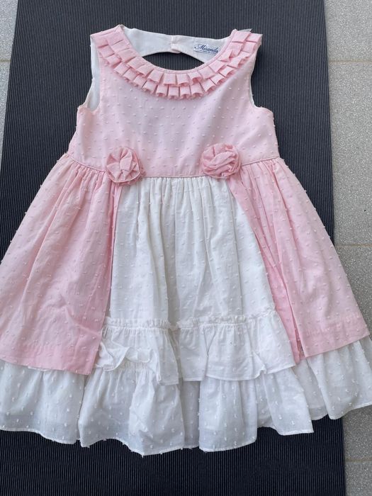 Vestido rosa e branco