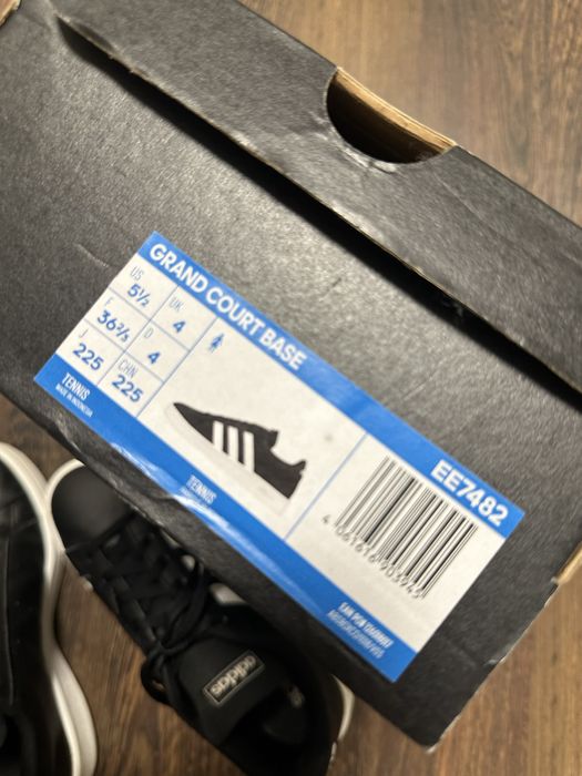 Кросівки Adidas оригінал