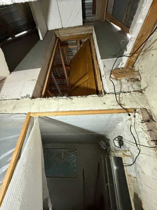 Продається двоповерховий гараж в ГБК №13