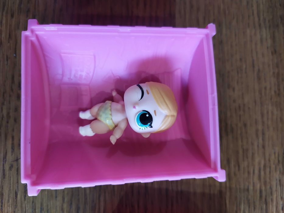 Lalka L.O.L. Surprise pudełko różowe