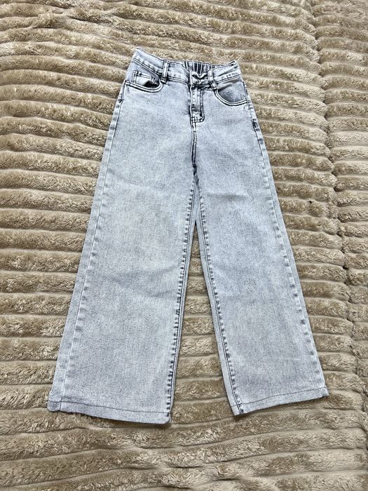 Одяг на дівчинку