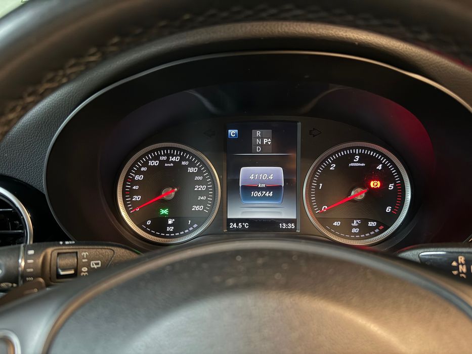 Carrinha Mercedes Benz