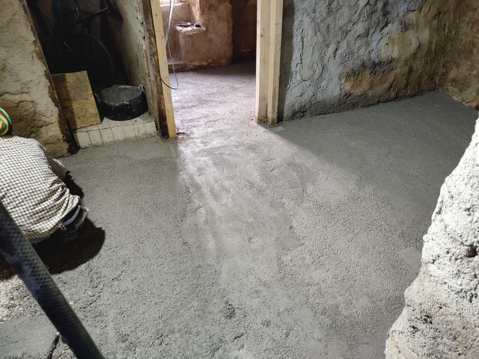 Faço todo o tipo de pequenas obras , pladur etc