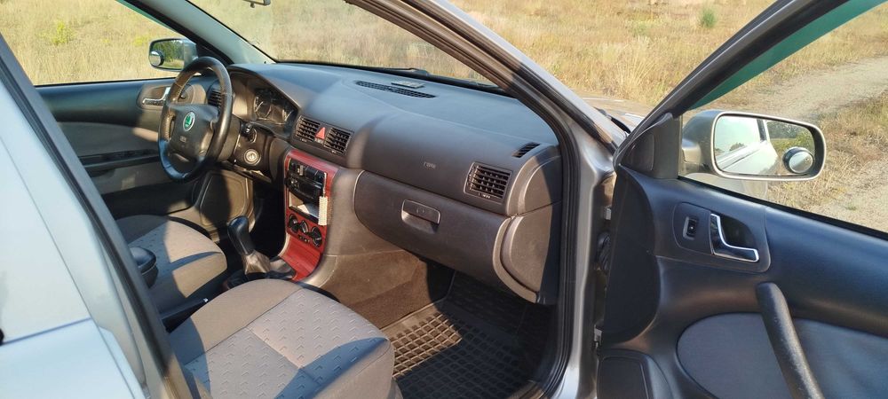 Skoda Octavia tour 1.6 2007рік газ/бензин