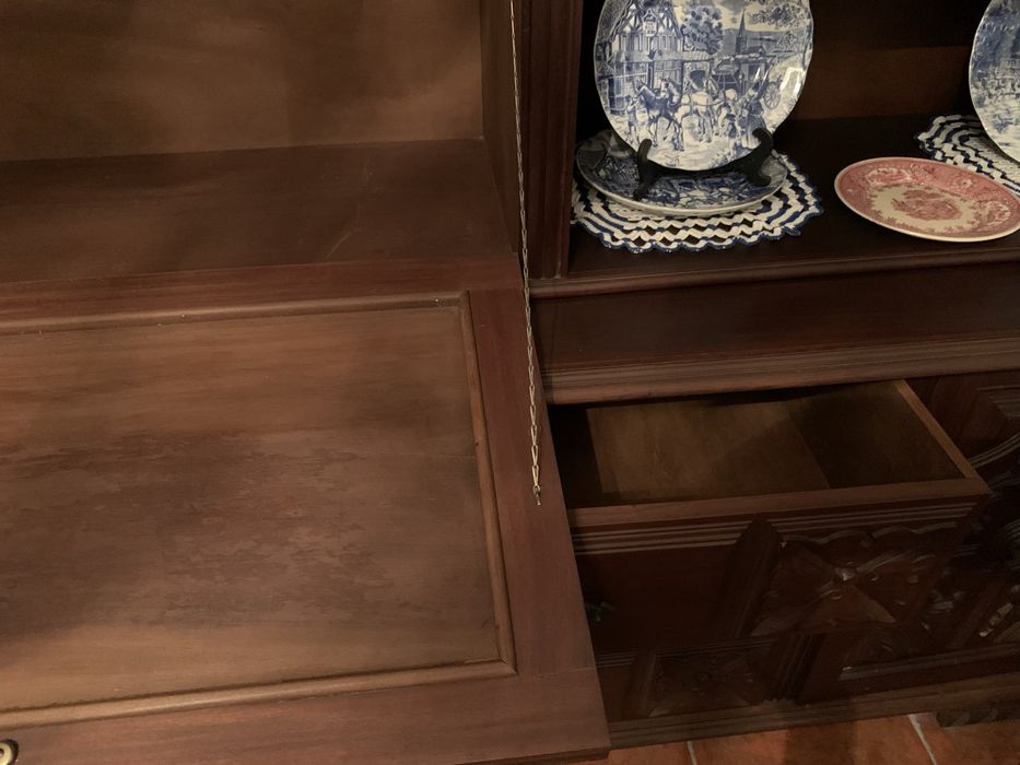 Móvel louceiro antigo grande