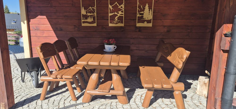 Drewniany zestaw ogrodowy – stół + ława + 3 krzesła, lite drewno