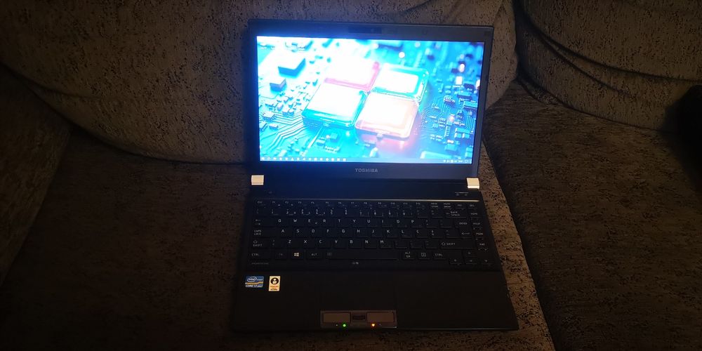 Portátil i7 8gb ram