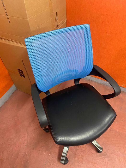 Cadeira de Escriório Ergonómica