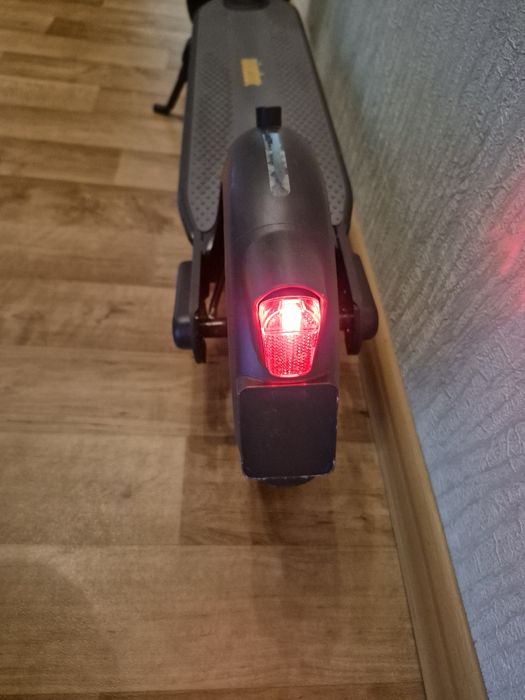 Продам електросамокат Segway Ninebot MAX G30E II