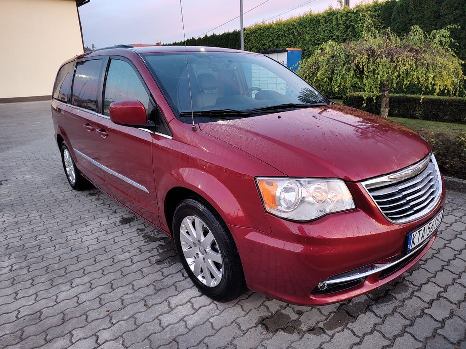 Chrysler Town Country