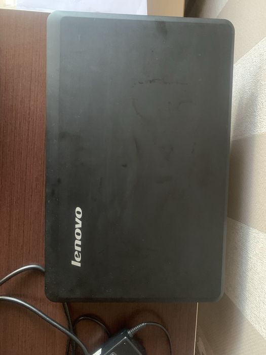 Ноутбук Lenovo от сети