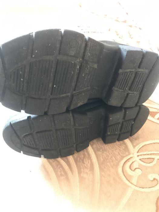 Ботинки на девочку 27 размер