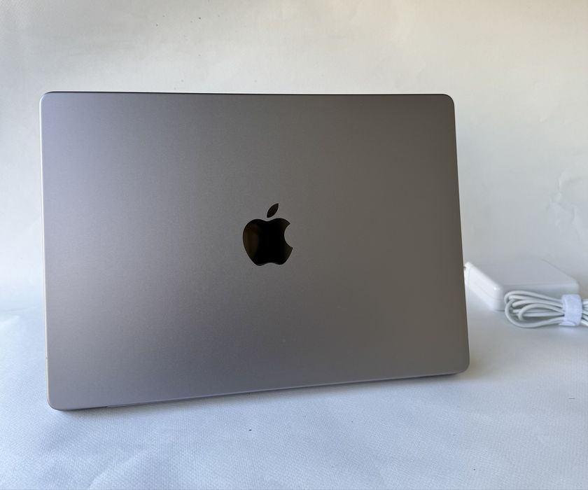 Apple MacBook Pro 14 M1 Pro Space Gray  16GB / 512GB /