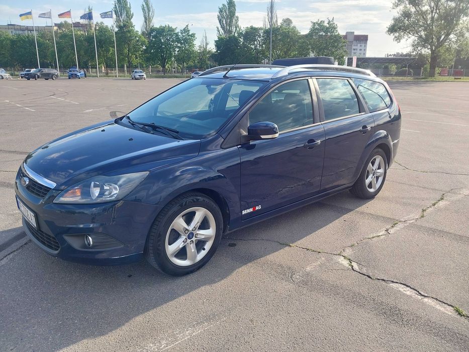 Ford Focus 2010 VIN WF0SXXGCDSAA87243 фото оголошення 3 з 19