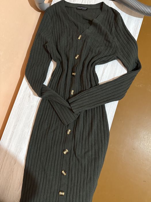 Плаття у рубчик з гудзиками,колір зелений темний(хакі)