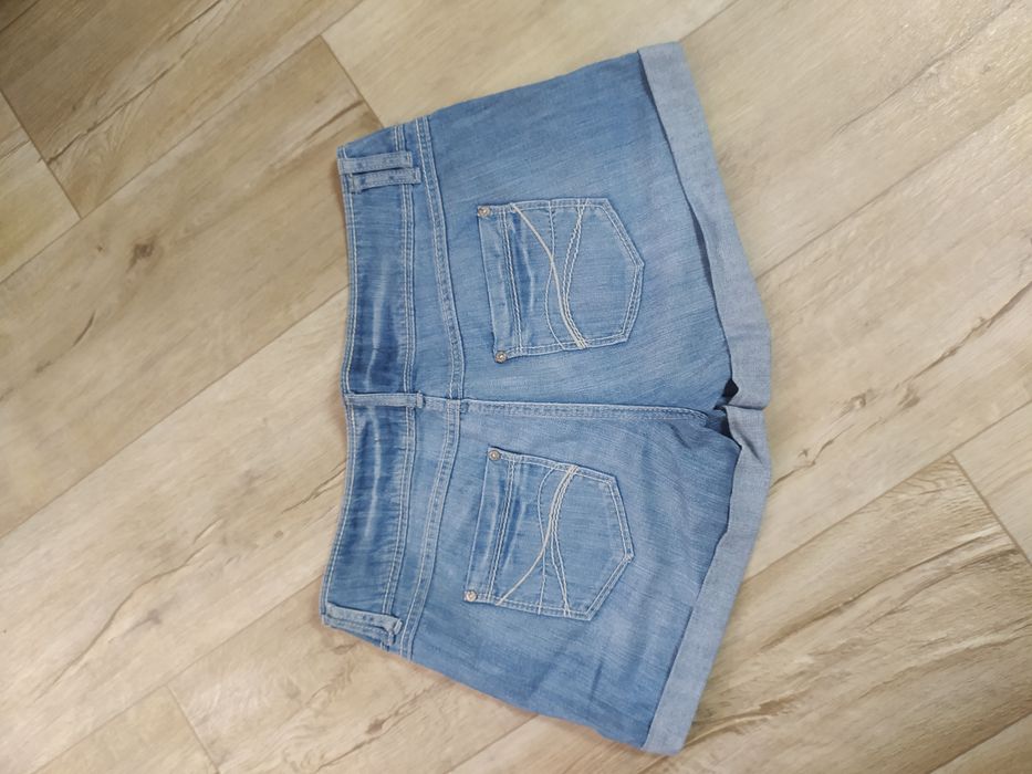 Джинсовые шорты размер 42