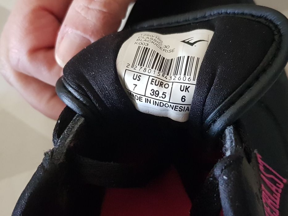 Tênis mulher 39.5 sport direct novos nunca usados