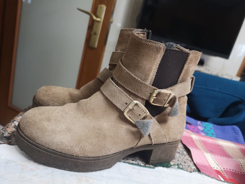 Botas forradas em pele