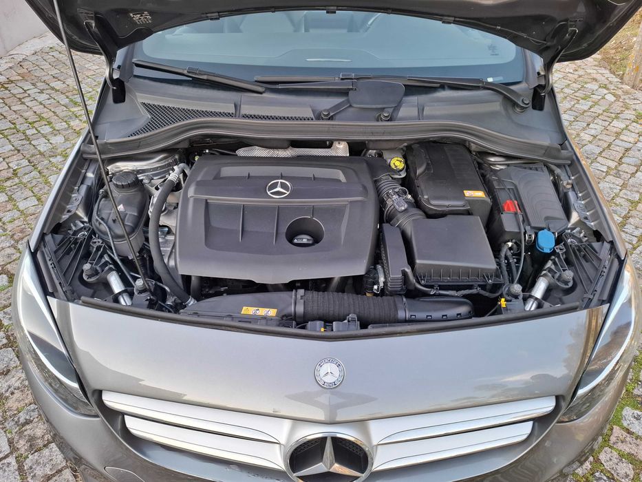 Mercedes B 180 d Style [CX Aut) FULL EXTRAS 119 Mil kms Nacion de 2016