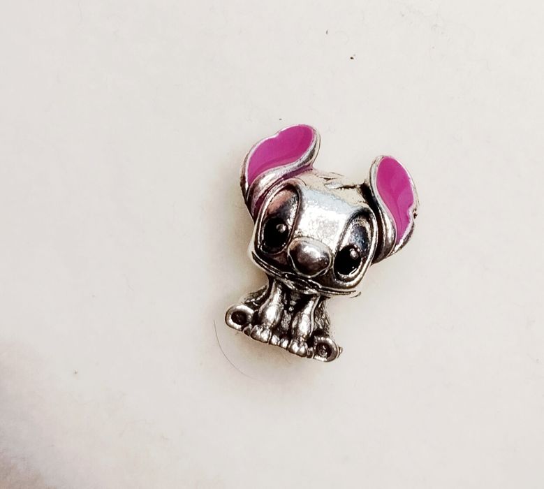 Na święta nowy charms Stich do bransoletki modułowej